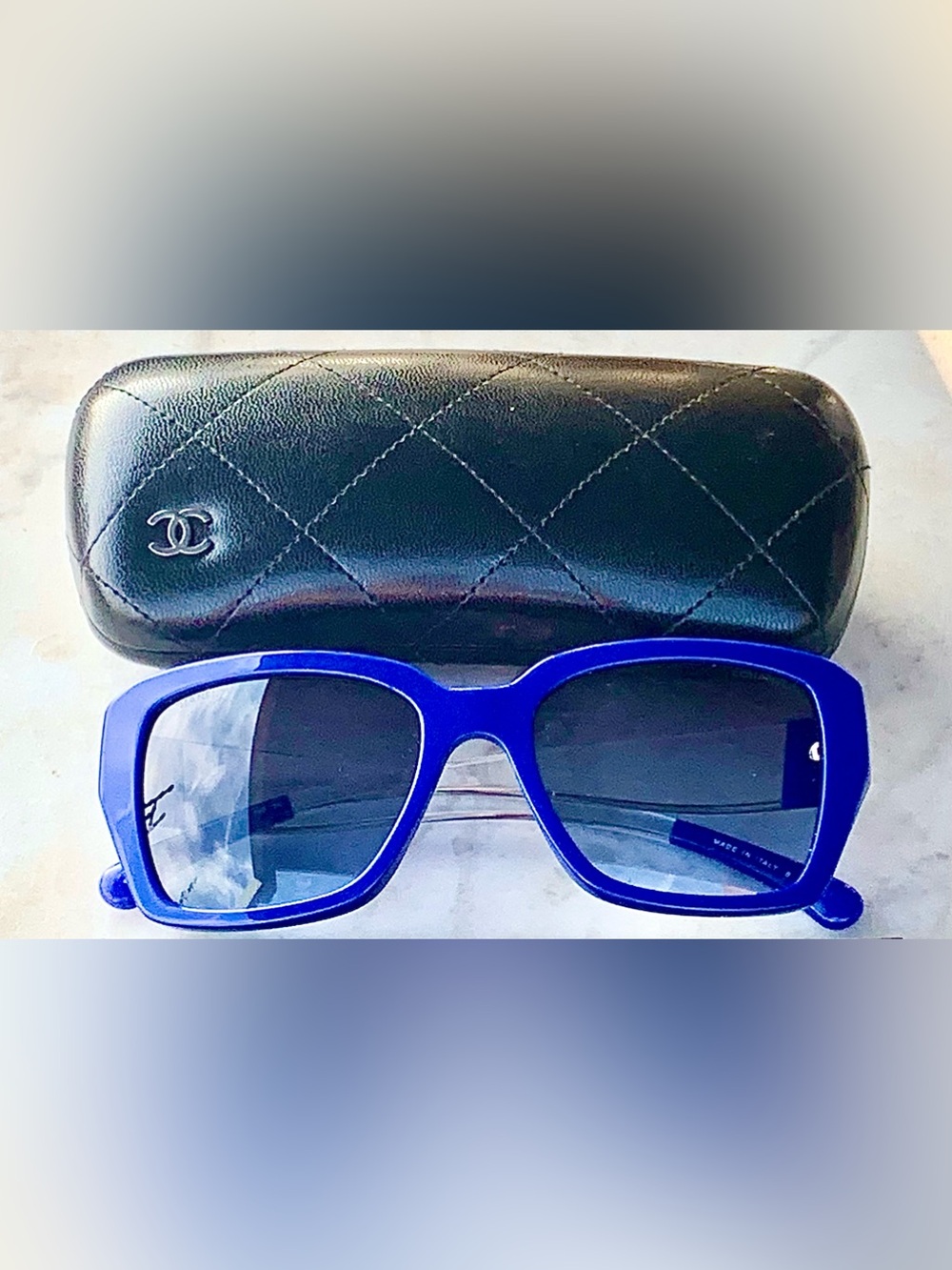 CHANEL WOMANS Royal Blue Square Sunglasses with Black Quilted Case VINTAGE 5253